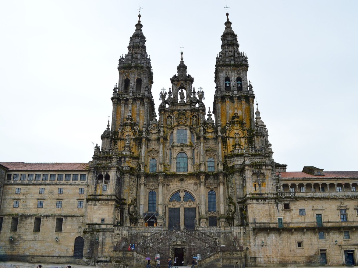cathedral in santiago de compostela